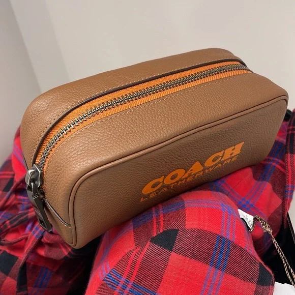 Coach Travel Kit 21
Dark Saddle/Canyon - Picture 4 of 16